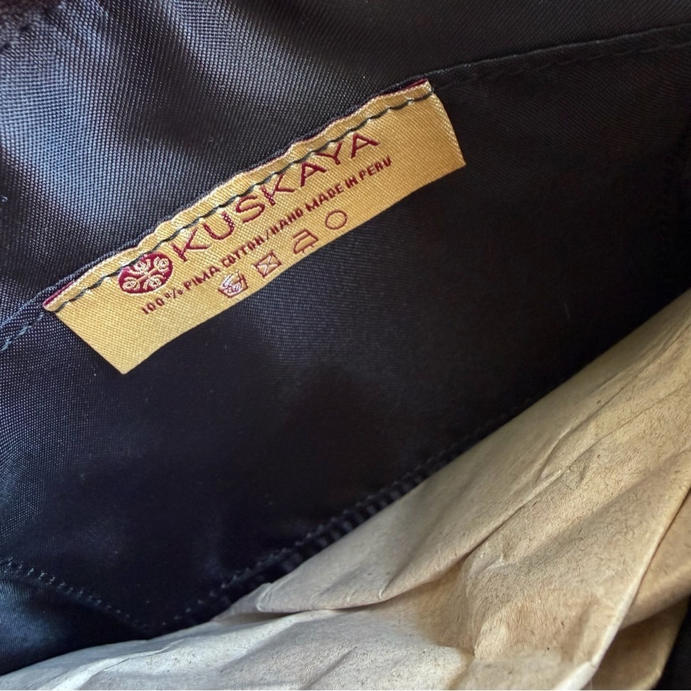Kuskaya Small Striped Pouch - Picture 5 of 6